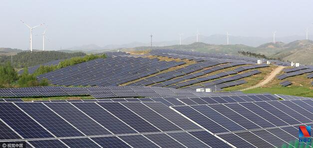 光伏企業(yè)爭搶分布式光伏市場  業(yè)內(nèi)嘆融資難變現(xiàn)難