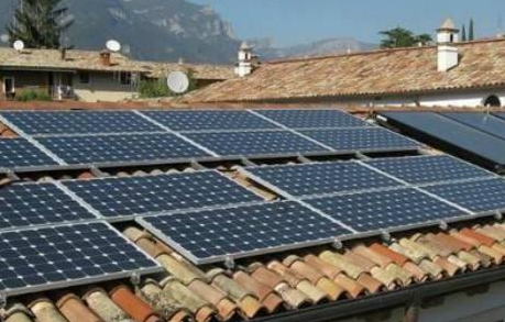 光伏扶貧并網(wǎng)發(fā)電214萬千瓦 我國將主推村級(jí)光伏電站