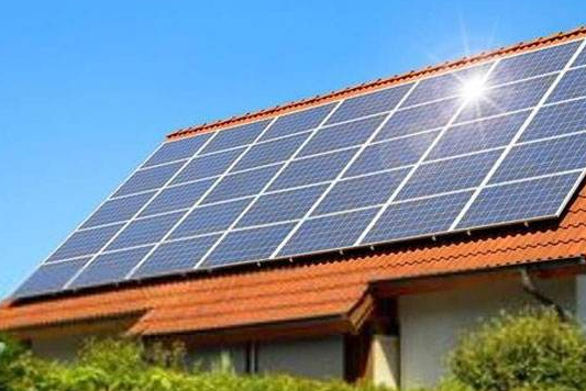 屋頂光伏市場(chǎng)太火！特斯拉太陽(yáng)能屋頂訂單已排到2018年