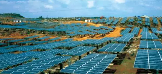 中央領(lǐng)導(dǎo)點(diǎn)贊、地方政府支持，光伏發(fā)電究竟有多火？