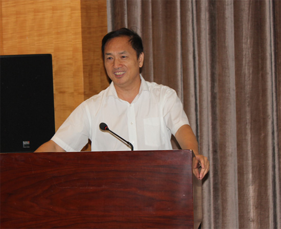 國家電網(wǎng)公司國調(diào)中心副總工裴哲義:富裕新能源跨區(qū)交易探索與實踐