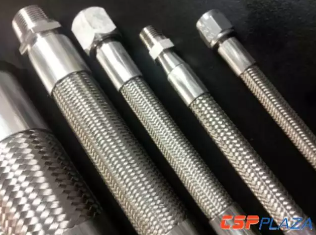 槽式光熱電站如何實現(xiàn)最佳動態(tài)連接？來試試&ldquo;旋轉(zhuǎn)接頭+金屬軟管&rdquo;！