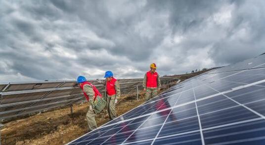 國家電網(wǎng)捐助湖北236個(gè)貧困村領(lǐng)取首筆光伏發(fā)電收益