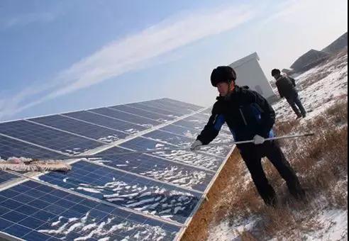 2018初雪來啦，咱家的光伏電站怎么維護(hù)？