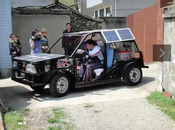 高手在民間 花1.5萬造出能跑70公里的光伏汽車！