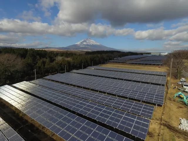 天合光能切半組件現(xiàn)身富士山下 4.4兆瓦電站滿(mǎn)足千戶(hù)家庭用電需求