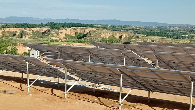 首航新能源助力16個村8MW光伏扶貧電站建設(shè)，貧困戶脫貧致富指日可待