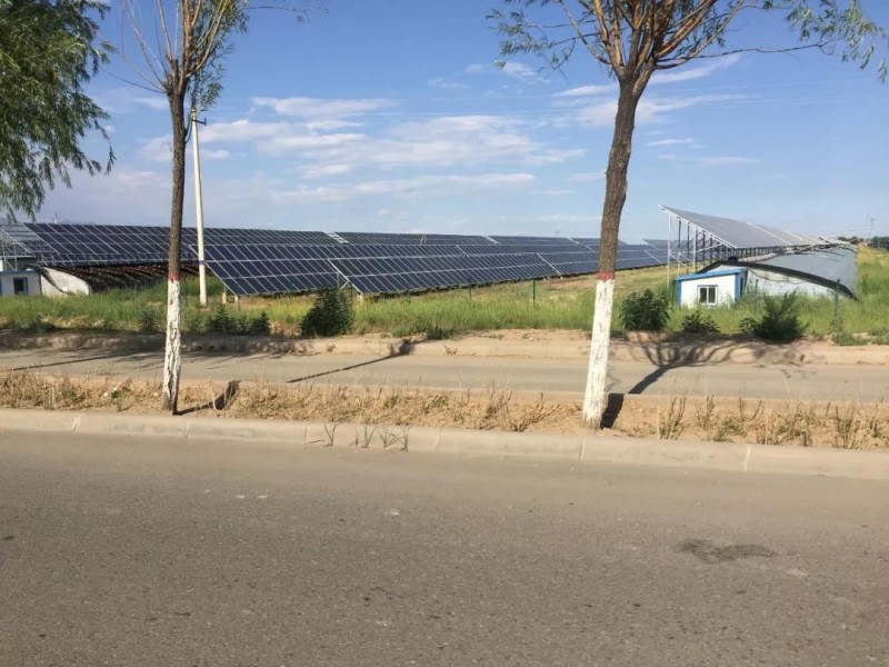 光伏電站組件清洗：人工一小時，他只要一分鐘？