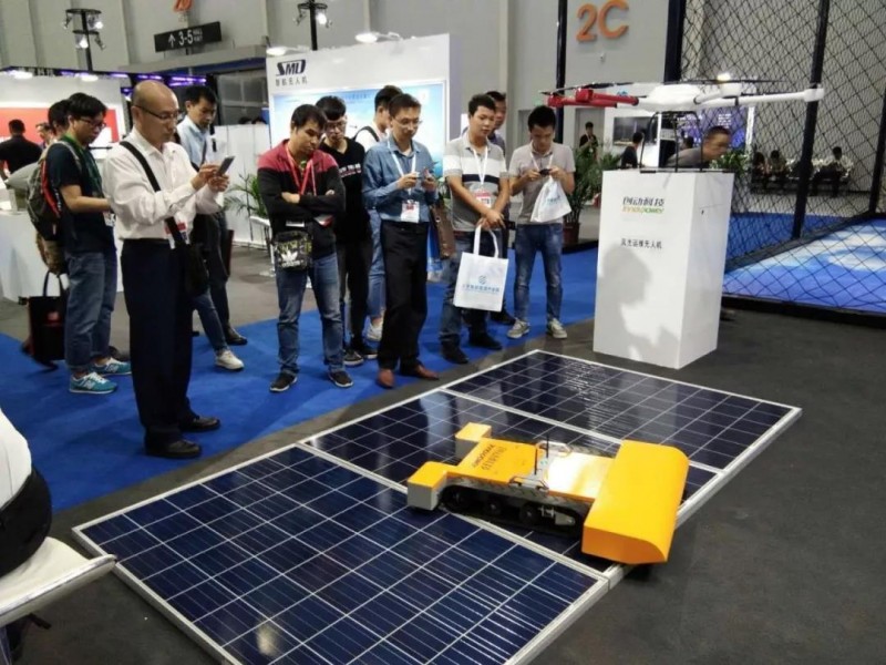 數(shù)字浪潮 智創(chuàng)互聯(lián)：創(chuàng)動(dòng)科技無人機(jī)亮相第四屆中國國際互聯(lián)網(wǎng)+博覽會(huì)