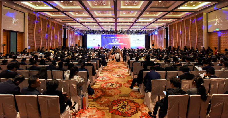 元一能源出席CREC2018 獲選中國百強分布式光伏服務(wù)商