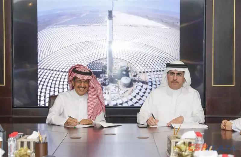 迪拜700MW光熱發(fā)電園區(qū)追加250MW光伏裝機(jī)，擴(kuò)容至950MW，光伏光熱項(xiàng)目均創(chuàng)世界最低電價(jià)