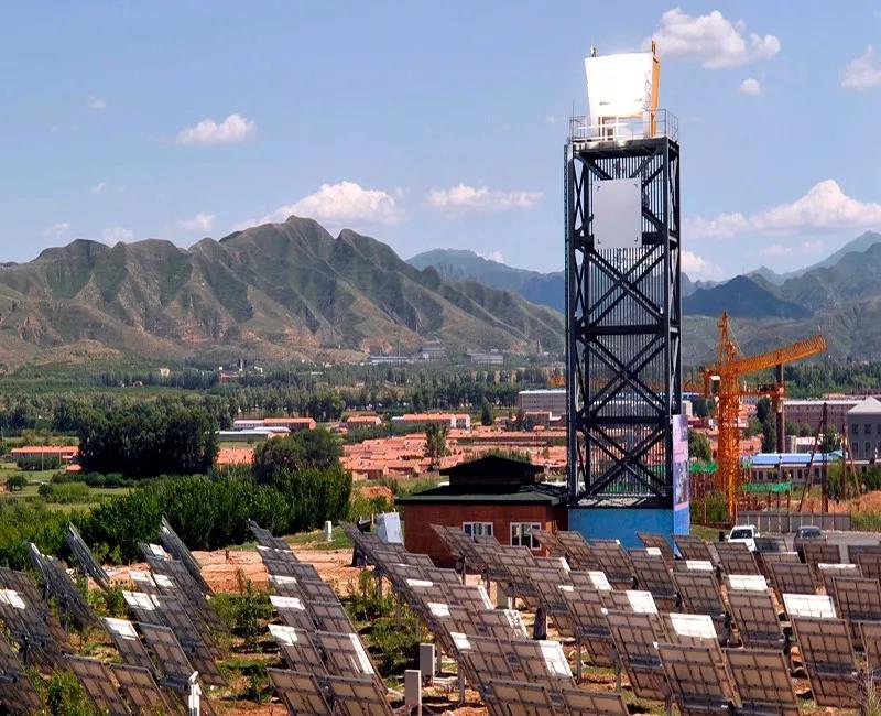 張家口涿鹿縣跨季節(jié)水體儲熱塔式太陽能供熱示范系統(tǒng)成功運(yùn)行